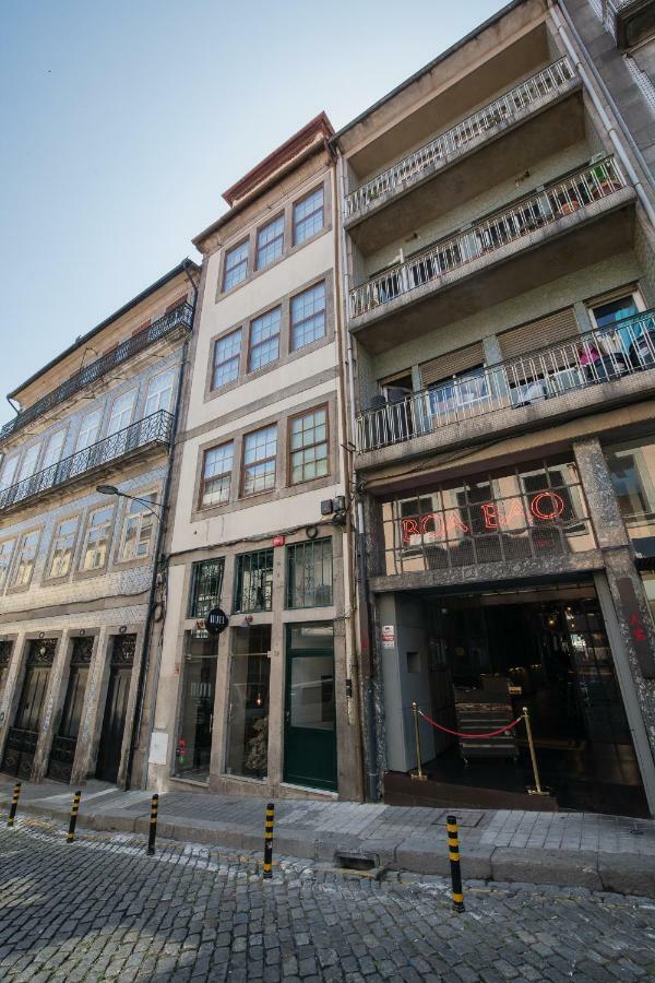 Baixa24 •P1L• Amplo Estudio Na Baixa Com Varanda OOporto Esterno foto